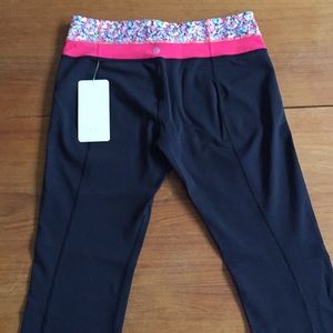 Lululemon Skinny Groove Pants.